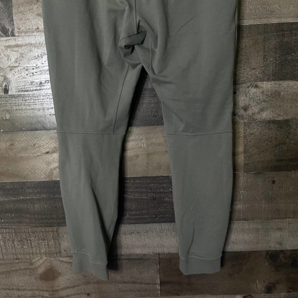 SOLD Lululemon City Sweat Joggers Medium - Picture 7 of 7